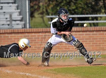 Thumbnail 2 in Rider vs Irving (Rawlings Lake Cities Classic) photogallery.