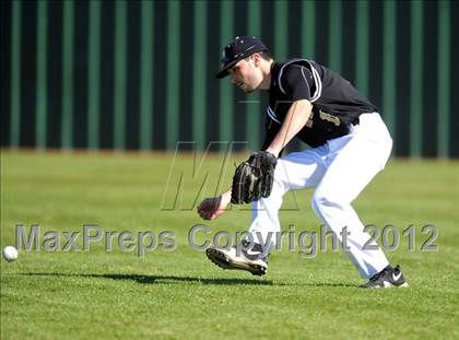 Thumbnail 3 in Rider vs Irving (Rawlings Lake Cities Classic) photogallery.