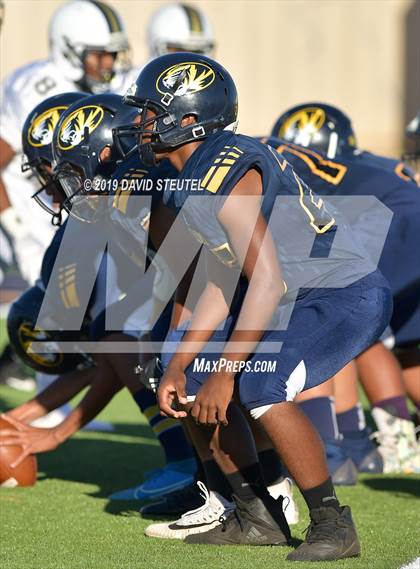 Thumbnail 1 in Burbank @ Inderkum photogallery.
