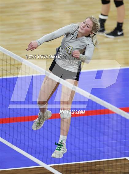 Thumbnail 3 in Platte Valley vs. Manitou Springs (CHSAA 3A 3rd Round) photogallery.