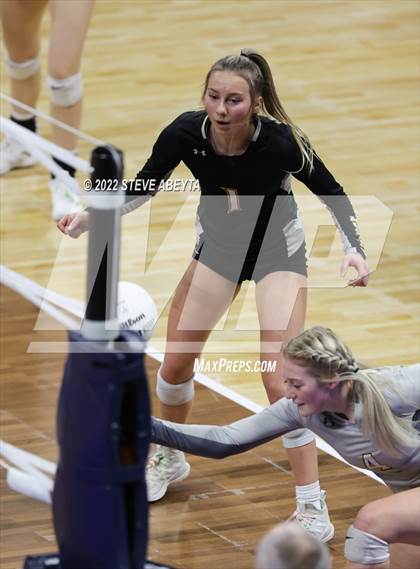 Thumbnail 2 in Platte Valley vs. Manitou Springs (CHSAA 3A 3rd Round) photogallery.