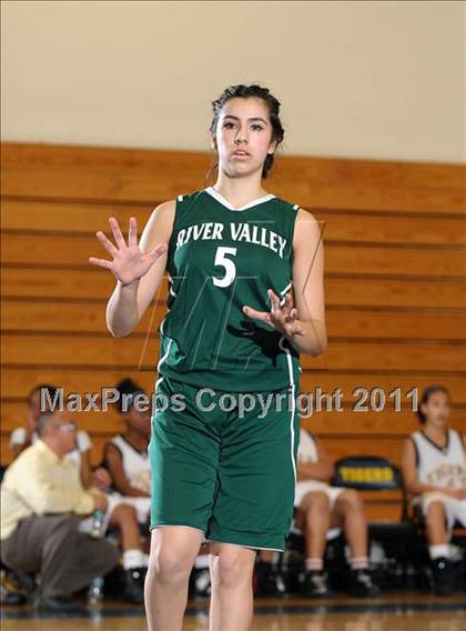 Thumbnail 2 in River Valley @ Inderkum photogallery.