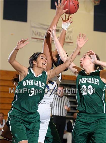 Thumbnail 1 in River Valley @ Inderkum photogallery.