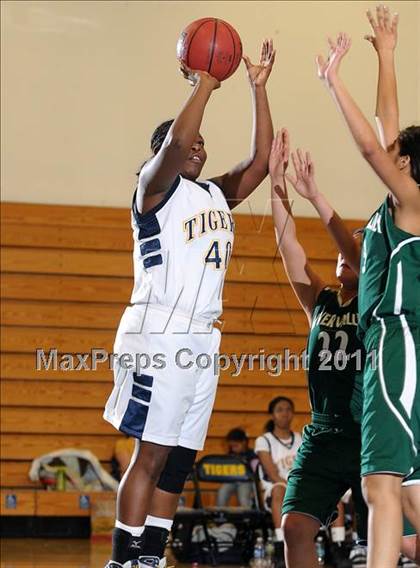 Thumbnail 3 in River Valley @ Inderkum photogallery.