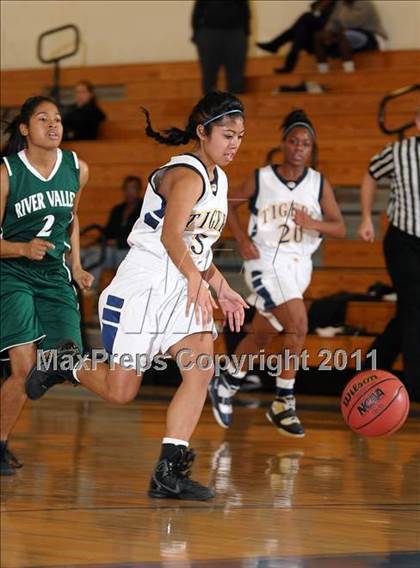 Thumbnail 1 in River Valley @ Inderkum photogallery.