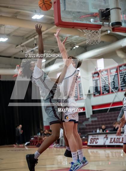 Thumbnail 2 in Cimarron-Memorial vs Oak Ridge (Torrey Pines Holiday Classic Tip-Off)  photogallery.