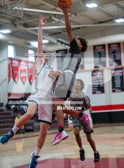 Thumbnail 2 in Cimarron-Memorial vs Oak Ridge (Torrey Pines Holiday Classic Tip-Off)  photogallery.