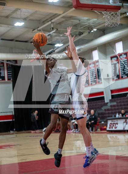 Thumbnail 2 in Cimarron-Memorial vs Oak Ridge (Torrey Pines Holiday Classic Tip-Off)  photogallery.