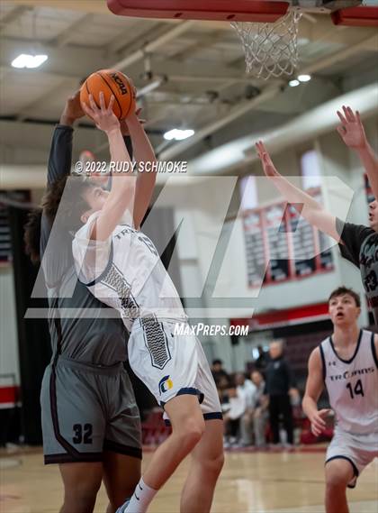 Thumbnail 2 in Cimarron-Memorial vs Oak Ridge (Torrey Pines Holiday Classic Tip-Off)  photogallery.