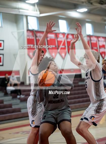Thumbnail 2 in Cimarron-Memorial vs Oak Ridge (Torrey Pines Holiday Classic Tip-Off)  photogallery.