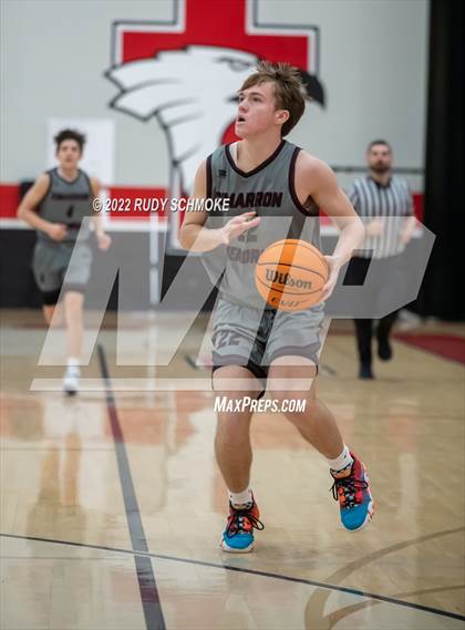 Thumbnail 2 in Cimarron-Memorial vs Oak Ridge (Torrey Pines Holiday Classic Tip-Off)  photogallery.