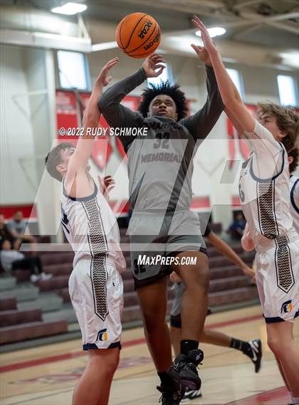 Thumbnail 2 in Cimarron-Memorial vs Oak Ridge (Torrey Pines Holiday Classic Tip-Off)  photogallery.