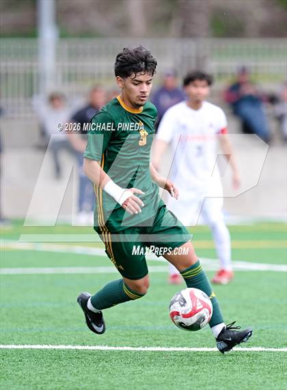 Thumbnail 2 in Cypress vs. Saddleback (Hawks Invitational) photogallery.