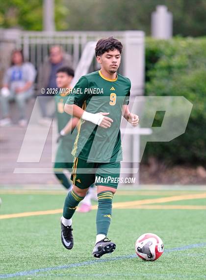 Thumbnail 1 in Cypress vs. Saddleback (Hawks Invitational) photogallery.