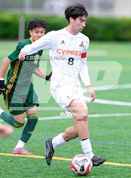 Thumbnail 2 in Cypress vs. Saddleback (Hawks Invitational) photogallery.