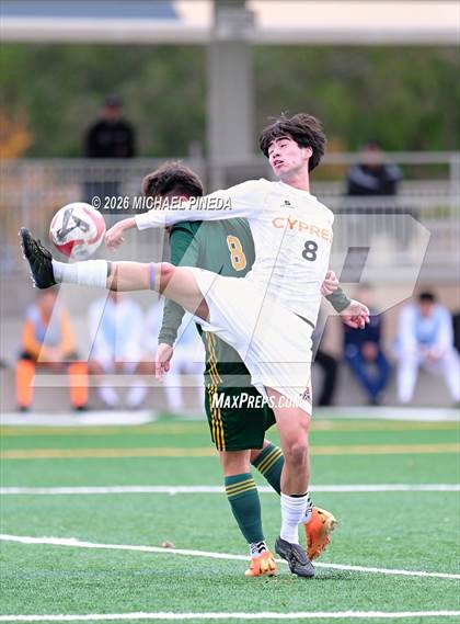 Thumbnail 2 in Cypress vs. Saddleback (Hawks Invitational) photogallery.