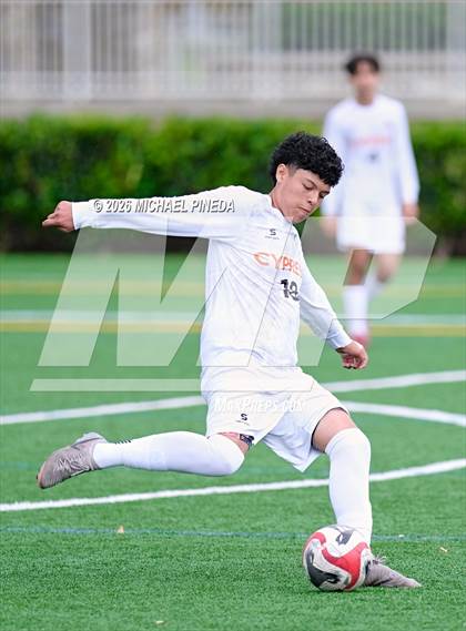 Thumbnail 2 in Cypress vs. Saddleback (Hawks Invitational) photogallery.
