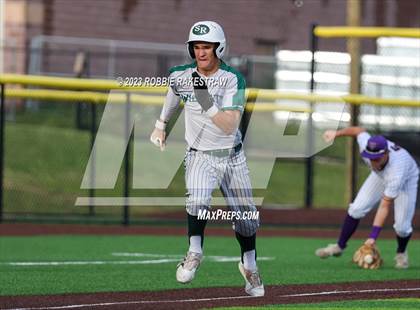 Thumbnail 1 in Edgewood vs. Scurry-Rosser (UIL 3A Area Playoff) photogallery.