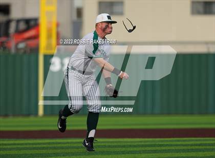 Thumbnail 2 in Edgewood vs. Scurry-Rosser (UIL 3A Area Playoff) photogallery.