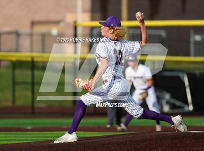 Thumbnail 3 in Edgewood vs. Scurry-Rosser (UIL 3A Area Playoff) photogallery.