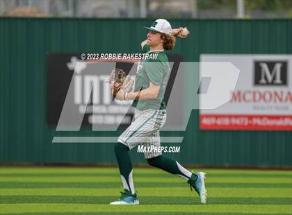 Thumbnail 1 in Edgewood vs. Scurry-Rosser (UIL 3A Area Playoff) photogallery.