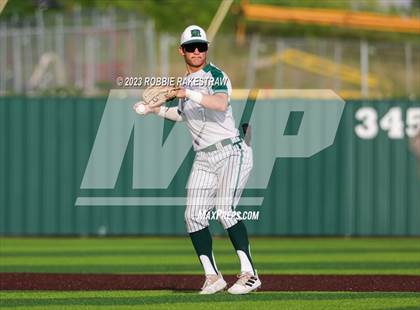 Thumbnail 3 in Edgewood vs. Scurry-Rosser (UIL 3A Area Playoff) photogallery.