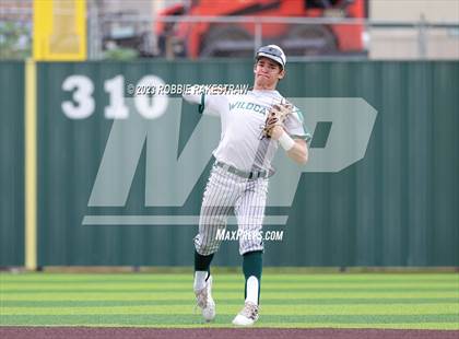Thumbnail 2 in Edgewood vs. Scurry-Rosser (UIL 3A Area Playoff) photogallery.