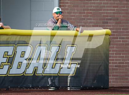 Thumbnail 2 in Edgewood vs. Scurry-Rosser (UIL 3A Area Playoff) photogallery.