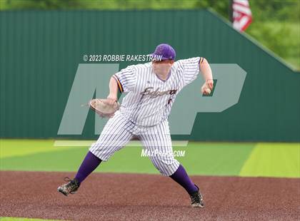 Thumbnail 3 in Edgewood vs. Scurry-Rosser (UIL 3A Area Playoff) photogallery.