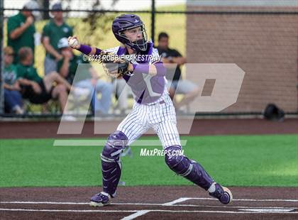 Thumbnail 2 in Edgewood vs. Scurry-Rosser (UIL 3A Area Playoff) photogallery.