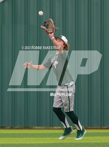 Thumbnail 3 in Edgewood vs. Scurry-Rosser (UIL 3A Area Playoff) photogallery.