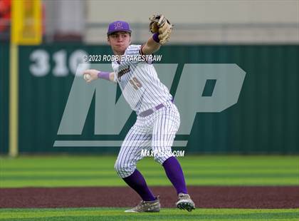 Thumbnail 3 in Edgewood vs. Scurry-Rosser (UIL 3A Area Playoff) photogallery.