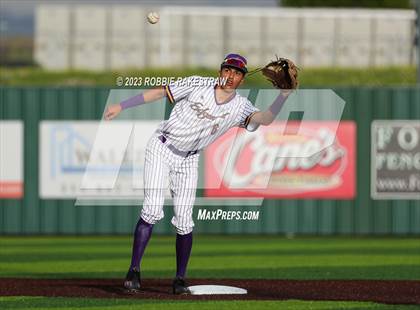Thumbnail 2 in Edgewood vs. Scurry-Rosser (UIL 3A Area Playoff) photogallery.