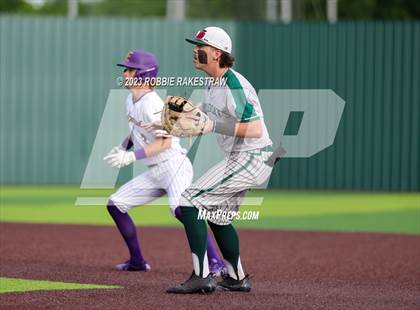 Thumbnail 2 in Edgewood vs. Scurry-Rosser (UIL 3A Area Playoff) photogallery.
