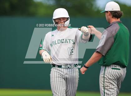 Thumbnail 3 in Edgewood vs. Scurry-Rosser (UIL 3A Area Playoff) photogallery.