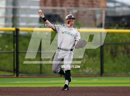 Thumbnail 3 in Edgewood vs. Scurry-Rosser (UIL 3A Area Playoff) photogallery.
