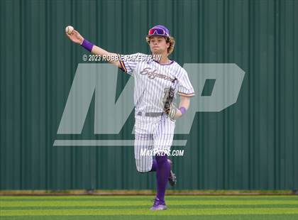 Thumbnail 3 in Edgewood vs. Scurry-Rosser (UIL 3A Area Playoff) photogallery.