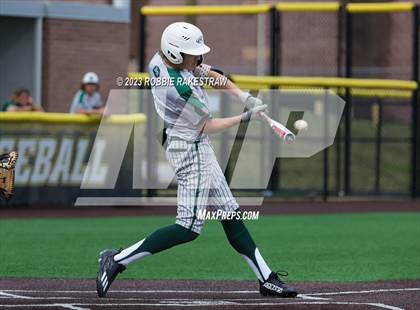 Thumbnail 3 in Edgewood vs. Scurry-Rosser (UIL 3A Area Playoff) photogallery.