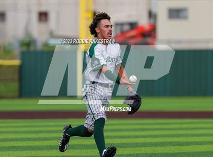 Thumbnail 2 in Edgewood vs. Scurry-Rosser (UIL 3A Area Playoff) photogallery.