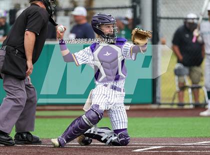 Thumbnail 3 in Edgewood vs. Scurry-Rosser (UIL 3A Area Playoff) photogallery.