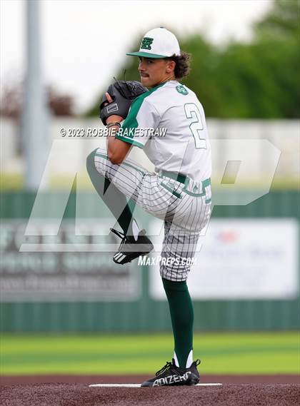 Thumbnail 3 in Edgewood vs. Scurry-Rosser (UIL 3A Area Playoff) photogallery.