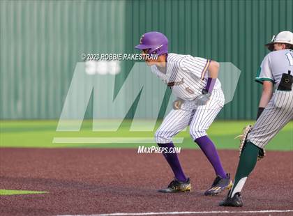 Thumbnail 3 in Edgewood vs. Scurry-Rosser (UIL 3A Area Playoff) photogallery.