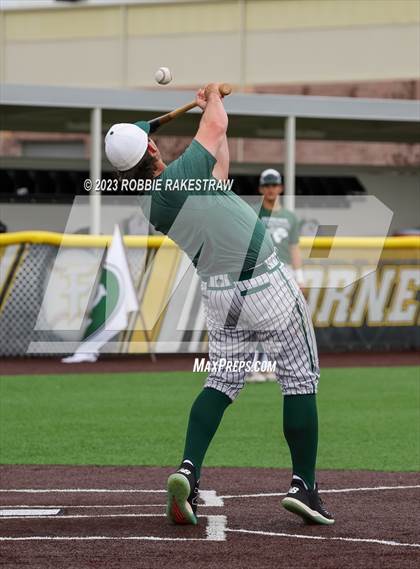 Thumbnail 2 in Edgewood vs. Scurry-Rosser (UIL 3A Area Playoff) photogallery.