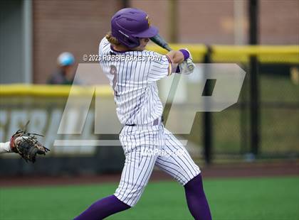 Thumbnail 2 in Edgewood vs. Scurry-Rosser (UIL 3A Area Playoff) photogallery.