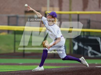 Thumbnail 2 in Edgewood vs. Scurry-Rosser (UIL 3A Area Playoff) photogallery.