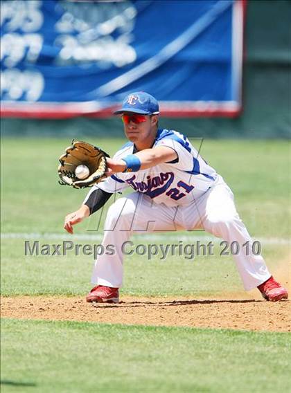 Thumbnail 1 in Cathedral vs Trinity Christian (TAPPS 5A Regional Playoffs) photogallery.