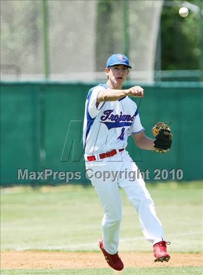 Thumbnail 2 in Cathedral vs Trinity Christian (TAPPS 5A Regional Playoffs) photogallery.