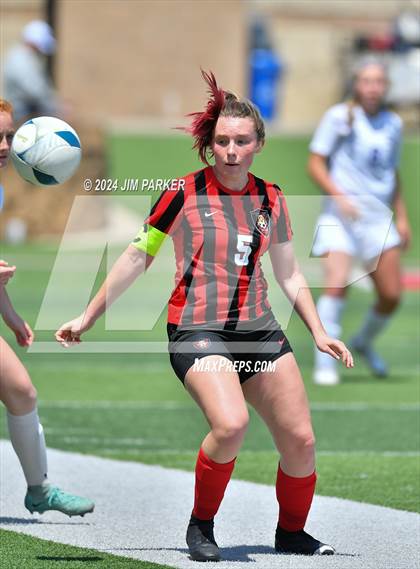 Thumbnail 2 in Salado vs. Boerne (UIL 4A Soccer Semifinal) photogallery.