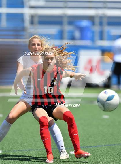 Thumbnail 2 in Salado vs. Boerne (UIL 4A Soccer Semifinal) photogallery.