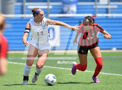 Thumbnail 3 in Salado vs. Boerne (UIL 4A Soccer Semifinal) photogallery.